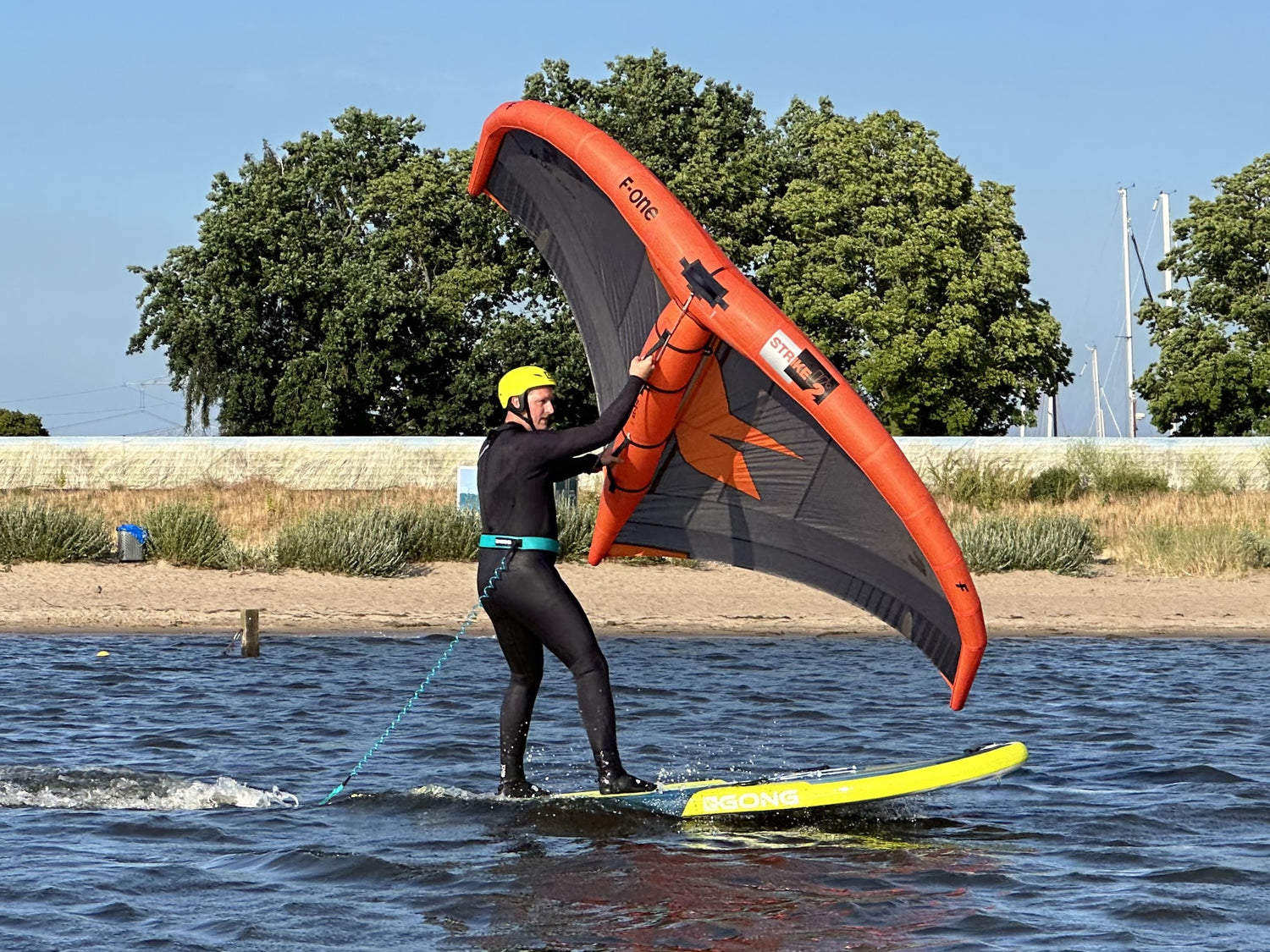 Lernen Sie wingsurfen